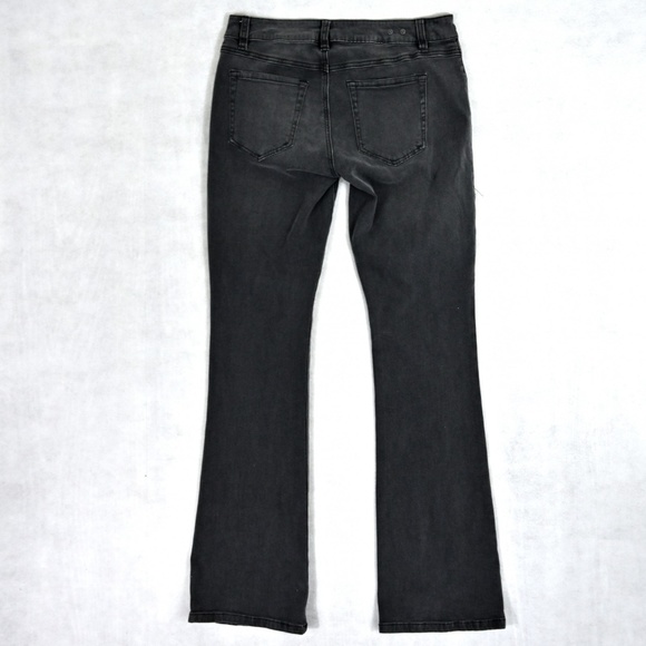 *Sold on @Foxtail90* CABI Slim Bootcut Jean - Picture 6 of 8